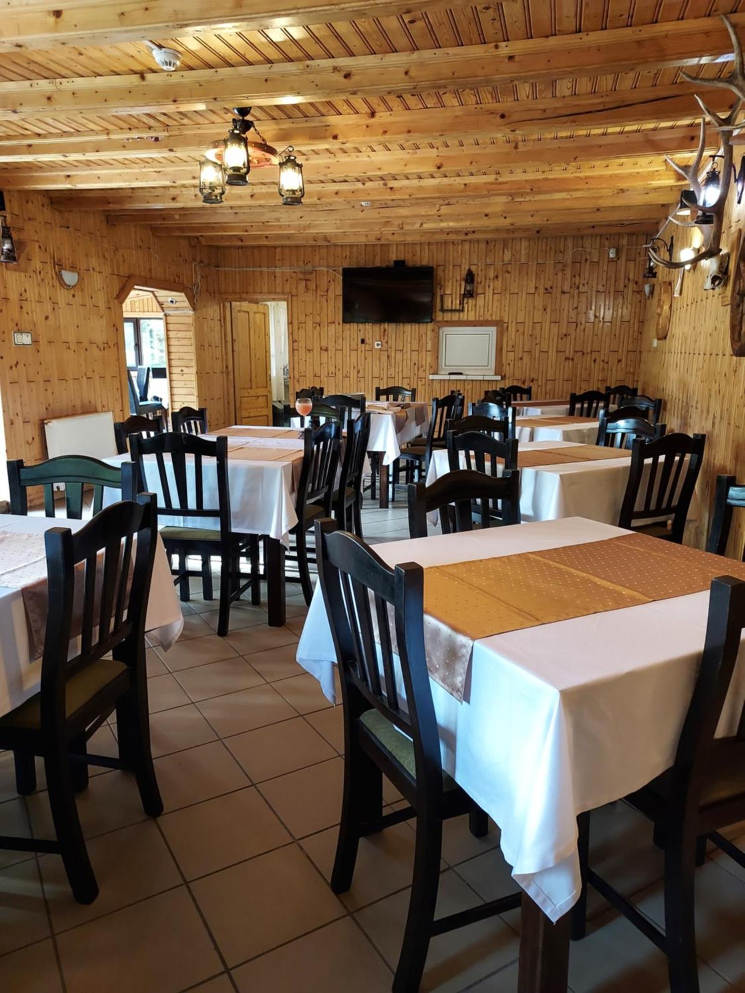Pensiunea La Taverna Trăisteni Esterno foto