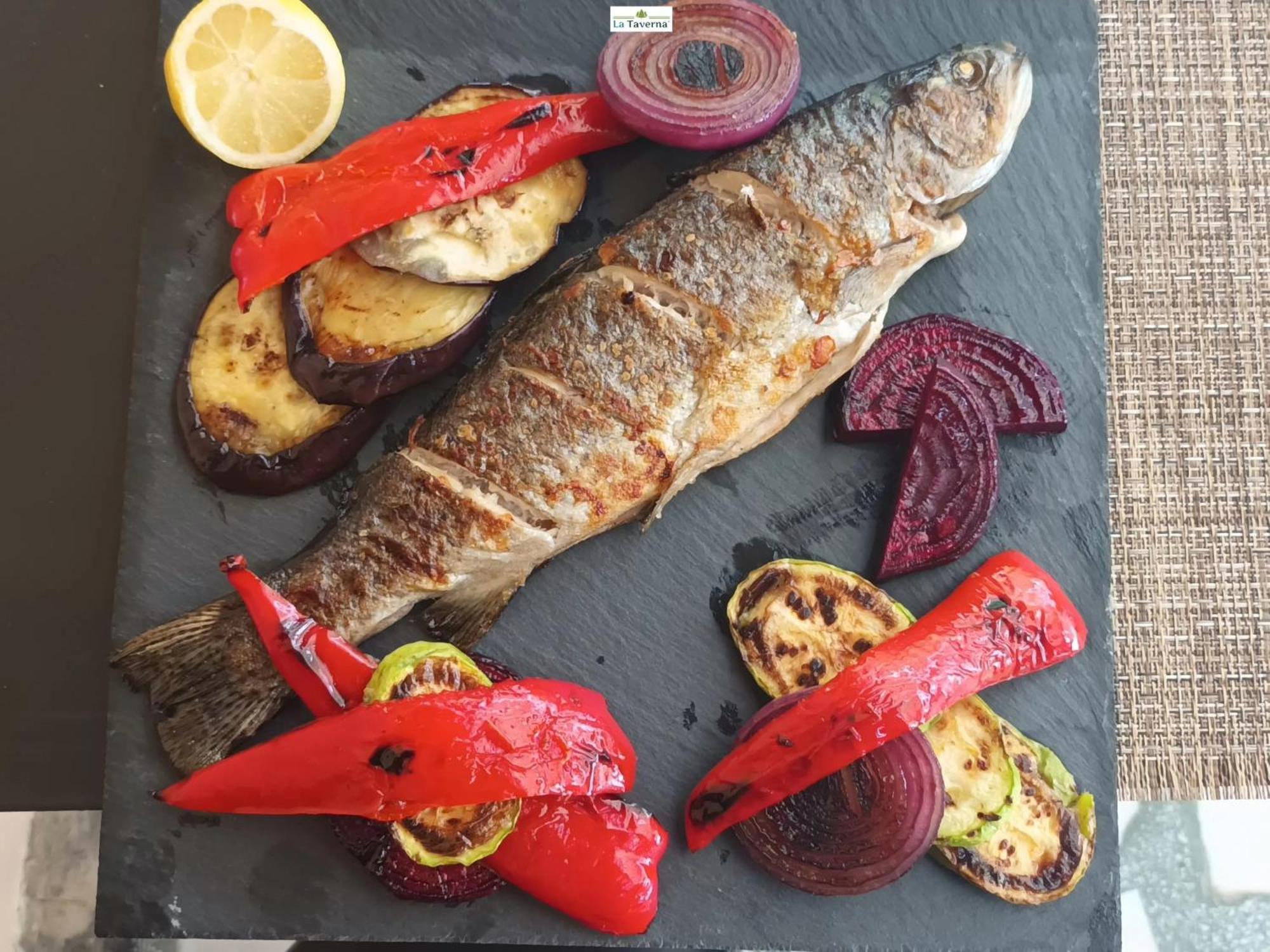 Pensiunea La Taverna Trăisteni Esterno foto